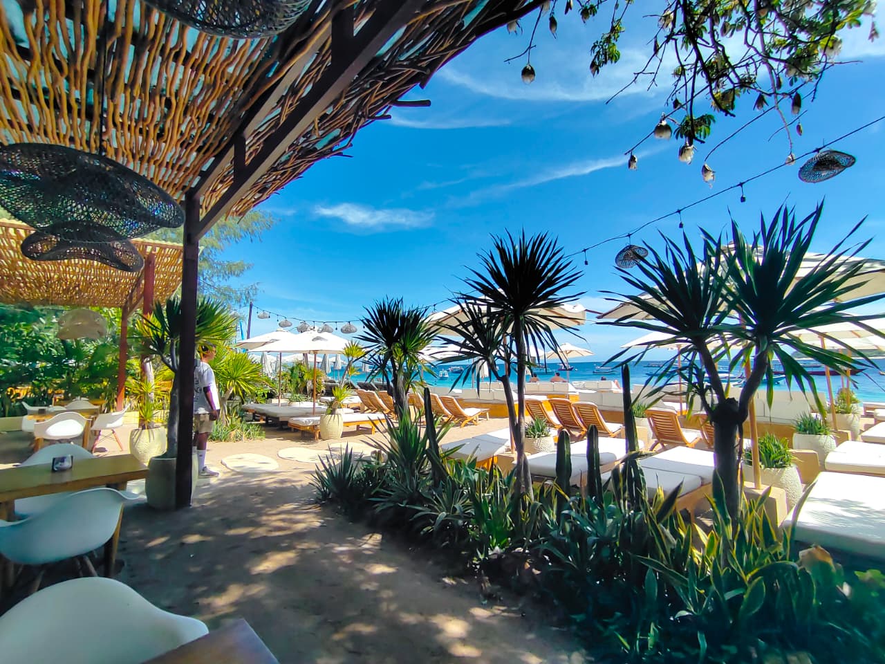 One Day Tour - Experience Tour to Gili Trawangan Island